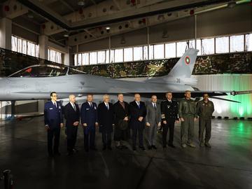 Първите 8 изтребителя F-16 бяха представени официално в авиобаза "Граф Игнатиево"