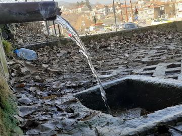 РЗИ: Водата от 12 обществени чешми в Шумен е годна за пиене по физикохимични показатели