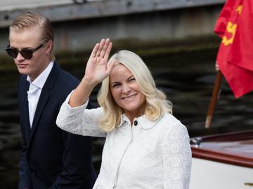 Норвежката прокуратура поиска над 7 г. затвор за сина на принцеса Мете-Марит