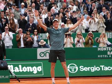 Синер няма спиране: Успех над Алкарас му донесе титла и първото място в ранглистата