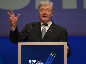 Бившият президент Петро Порошенко призова за оставка на украинското правителство