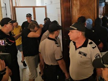 Петима от фентаниловата лаборатория остават в ареста, трима са с по-лека мярка