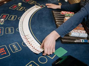 Онлайн залозите се обсъждат след мача, а промоциите изпреварват анализа на играта