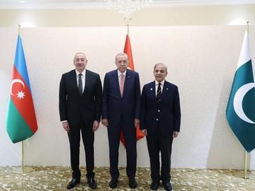 Тристранна среща на лидерите на Турция, Азербайджан и Пакистан се състоя в Астана