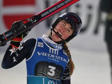 Невероятната Микаела Шифрин спечели 65-ия слалом в кариерата си