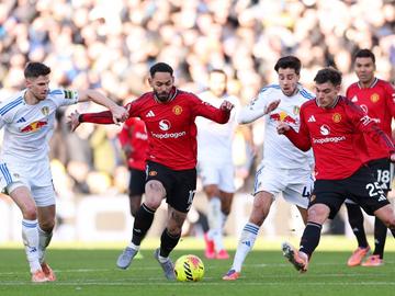 Груев бе титуляр, а Лийдс и Манчестър Юнайтед не се победиха в здрава битка