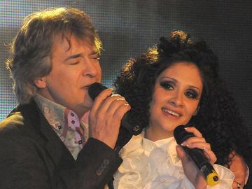 Орлин Горанов и Мариана Попова с нощен концерт на Великден в Шумен