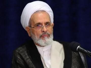 Аятолах Алиреза Арафи е временният заместник на мъртвия Хаменей