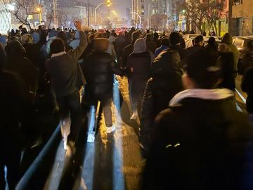 Иран арестува 500 души за сътрудничество със САЩ и Израел