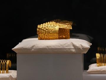 Показаха върнатото румънско златно съкровище, откраднато в Нидерландия