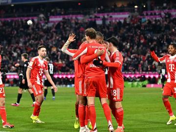 Брутален старт на годината: Байерн вкара 8 в първия си официален двубой