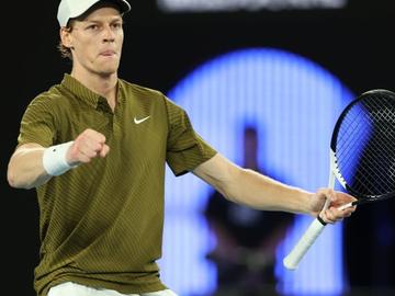 Синер продължи терора си над Шелтън и ще играе с Джокович