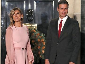 Докато Санчес е в Китай, повдигнаха обвинение на премиерската съпруга за корупция