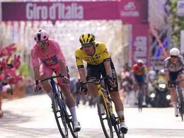 България плаща 15 милиона евро за трите етапа от "Джиро д'Италия"