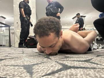 Хаос на вечеря във Вашингтон: Евакуираха Тръмп и Мелания, агент на Сикрет сървис е ранен