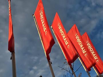 FT: Сделката за активите на "Лукойл", включително рафинерията в България, чака одобрение от САЩ