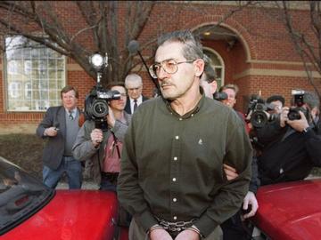 Олдрич Еймс, продавал американски тайни на Русия, почина в затвора