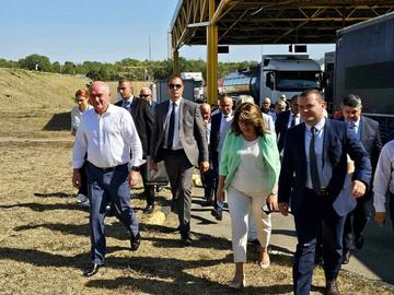 Ремонтът на Дунав мост върви много добре, каза служебният премиер Димитър Главчев