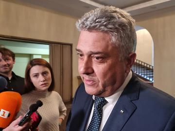 Оставам министър до указ на президента за моето освобождаване, заяви служебният министър на външните работи Стефан Димитров