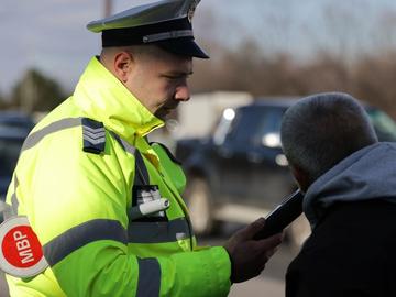 Задържаха шофьор-рецидивист с близо 6 промила алкохол и 3 пъти взимана книжка