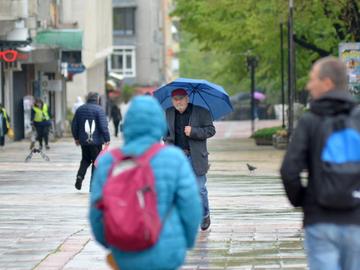 66 399 души живеят в Шумен, градът все още е десети по население в България