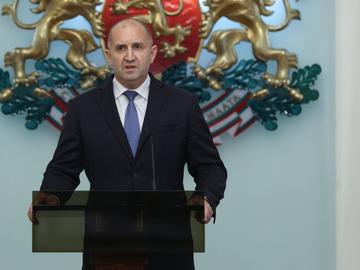 Румен Радев в обръщение към нацията: Предсрочните избори са единственият път напред