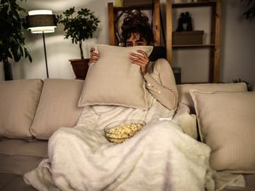 Ужасът като терапия: Защо страшните филми ни карат да се чувстваме по-добре