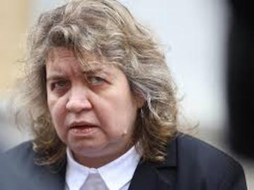 Наталия Киселова e подала заявление, че се оттегля като председател на парламента