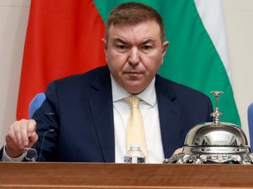 Референдумът на Радев не влезе в НС заради закъснение от 34 секунди