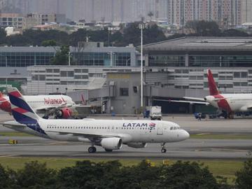 15 души загинаха при самолетна катастрофа в Колумбия, сред тях е и депутат