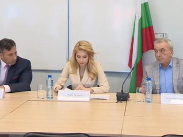 Първи резултати от проверките за спекула: Между 5 и 83% поскъпване на храни в цялата страна