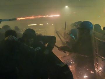 Сблъсъци в Милано на протест срещу Олимпиадата, летяха камъни и пиратки