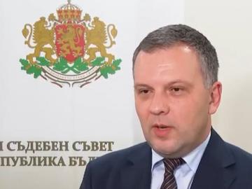ВСС образува дисциплинарка срещу Емилия Русинова и отказа за Борислав Сарафов