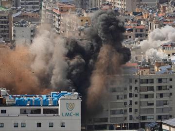 Иран плаши с оттегляне от примирието и нови удари по Израел, Тел Авив обвини "Хизбула"