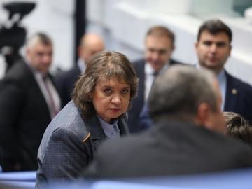 Наталия Киселова и Силви Кирилов отиват на балотаж при 11-я опит за избор на председател на парламента