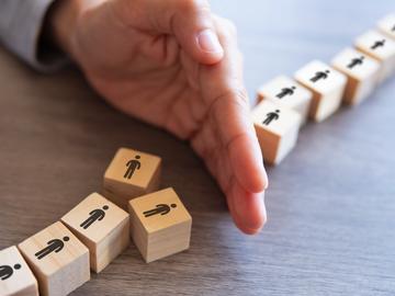 В 19 области вървят масови съкращения