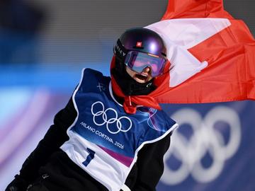 Швейцария се изстреля на второто място в класирането по медали след мечтан ден