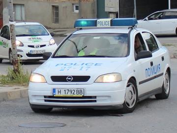 19-годишен пил и без книжка си спретна гонка с полицията във Варна, накрая падна в дере