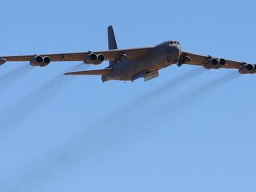 Стратегически бомбардировач на САЩ репетира удари край руско-финландската граница