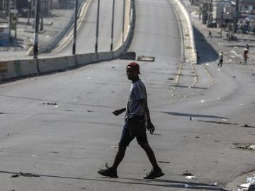 САЩ и ООН започнаха да изтеглят служителите си от Хаити