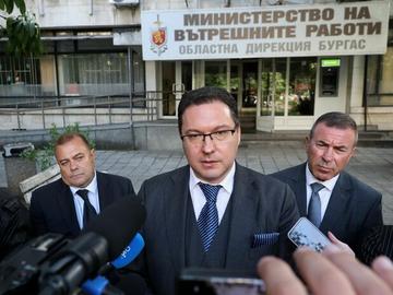 Мигрантският натиск по границите на България е намалял значително, каза министърът на вътрешните работи Даниел Митов