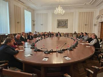 ЦИК: Премиерът Радев и пресцентърът на МС не са нарушили Изборния кодекс