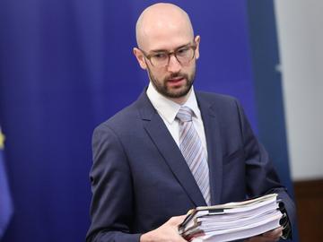 Още един представител на "Продължаваме промяната" обяви, че напуска партията