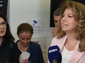 Йотова за свръхдефицита: Има много други държави в ситуацията на България