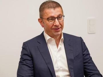 Мицкоски: Без натиск от ЕС няма промяна в позицията на България