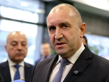 Радев: Няма да бъдат допуснати санкции срещу Русия, които рефлектират негативно върху българската икономика