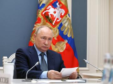 Путин подписа закон за конфискация на имущество за фалшиви новини за войната