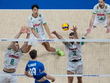 Волейболните ни национали стартират сезона с турнир в Полша