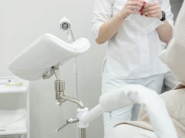 Сигнализираха и за изтекли в порносайтове кадри от гинекологичен кабинет в София