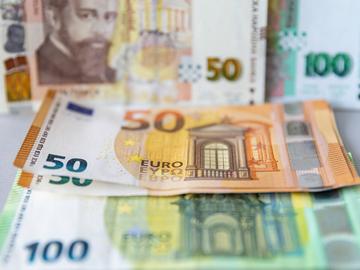 ЕЦБ: България не отговаря единствено на критерия за ценова стабилност, за да стане член на еврозоната